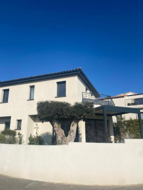 Maison corniche